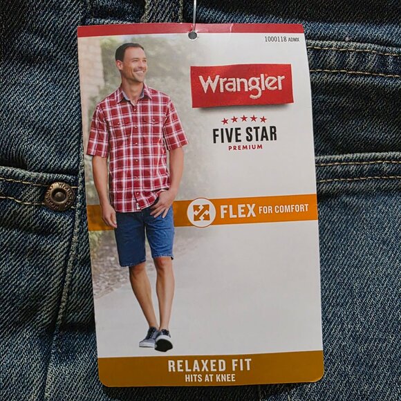 Wrangler Relaxed Fit Five Pocket Denim Shorts Saddle Stitching Mens Size 36 Blue - Picture 2 of 10